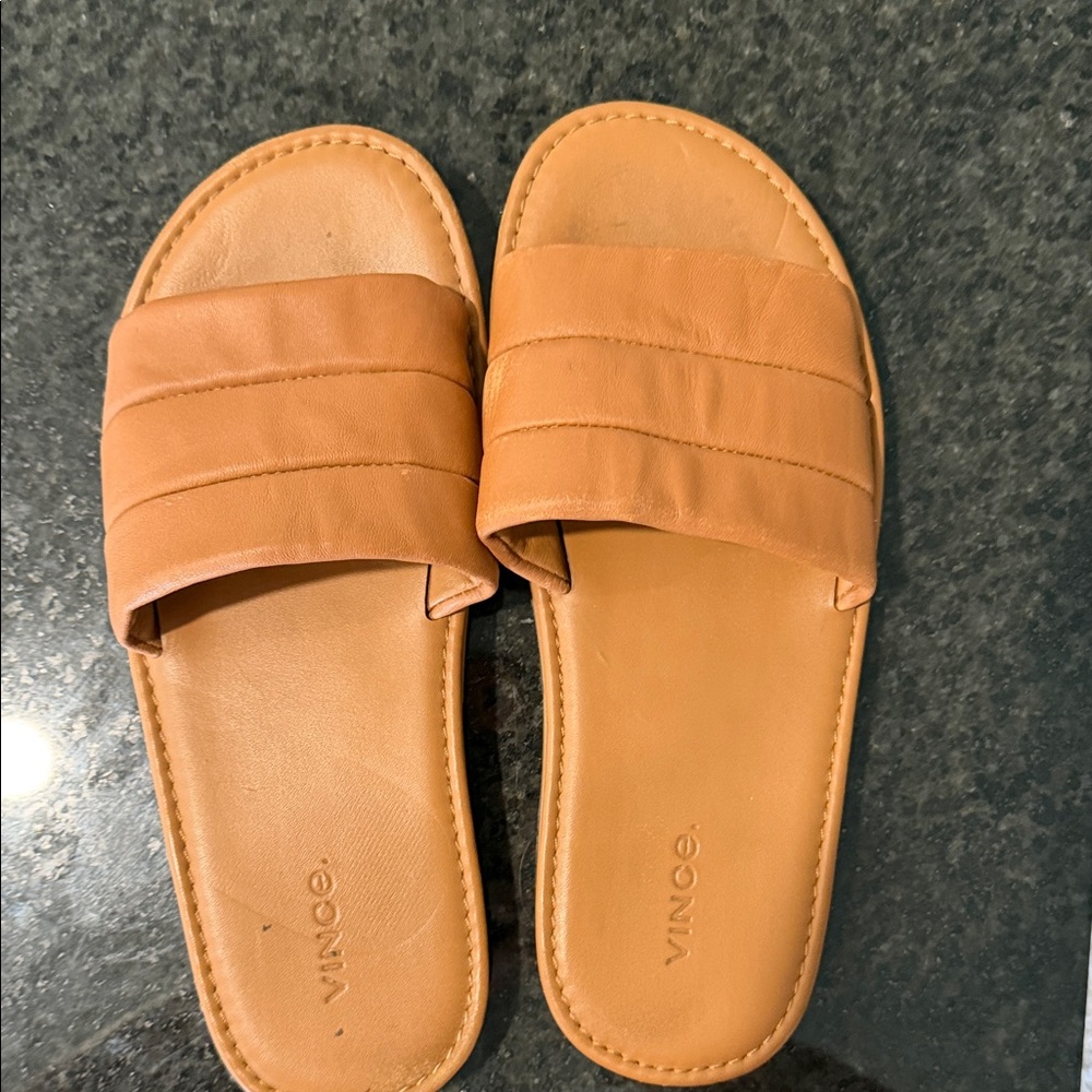 Vince Women's Olina Padded Leather Flat Sandals in Tan.